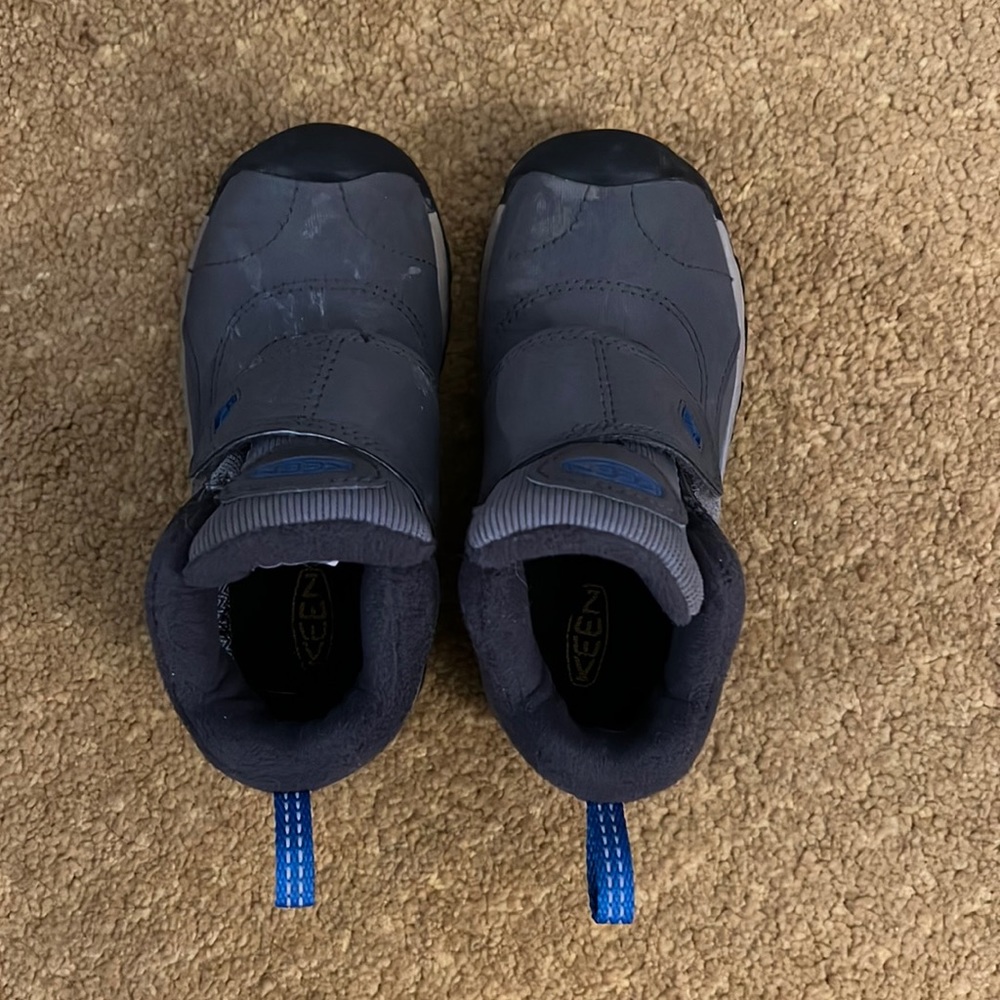 Like New Toddler Keen Boots